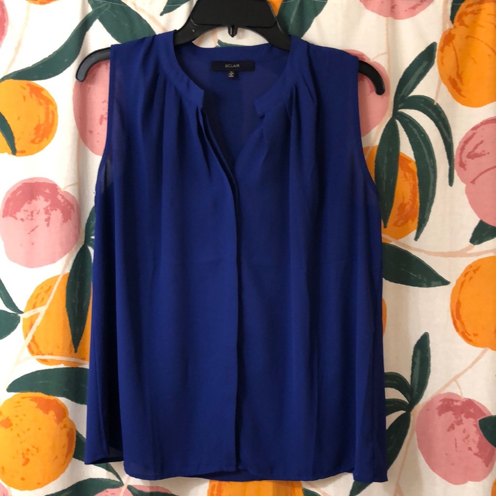 Women’s sleeveless blouse